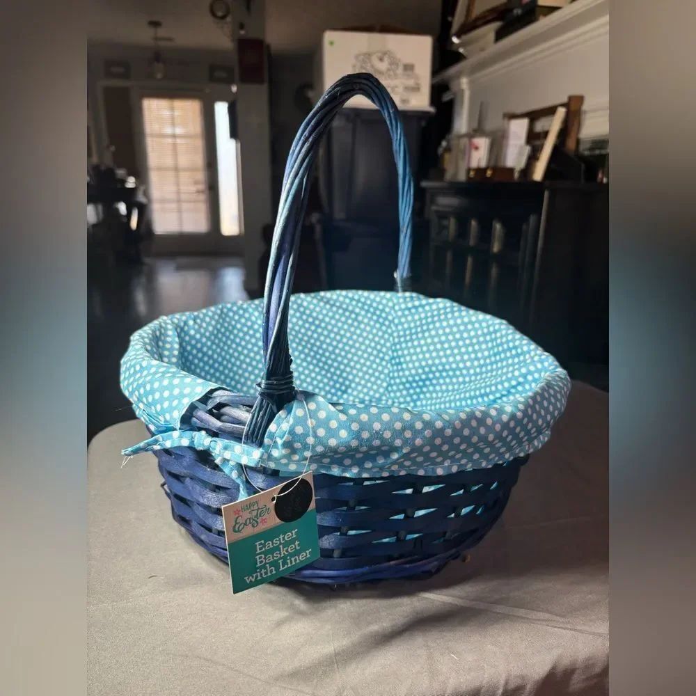 New 14” Blue Lined Easter Basket NWT